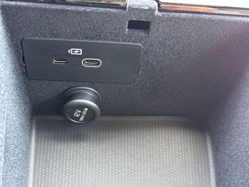 New 2026 Volvo XC90 T8 Ultra w/ Protection Package Premier image 32