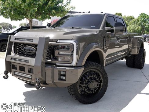 Used 2026 Ford F450 Platinum w/ Platinum Plus Package AWD/4WD image 1