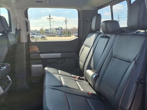 Used 2023 Ford F150 Lariat w/ Trailer Tow Package image 17