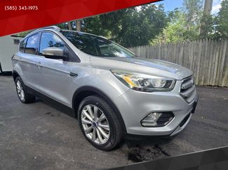 Used 2017 Ford Escape Titanium image 1