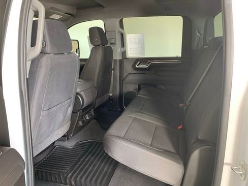 Used 2025 Chevrolet Silverado 2500 LT w/ Convenience Package image 26