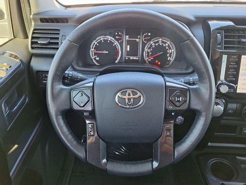 Used 2023 Toyota 4Runner TRD Off-Road Premium w/ Moonroof Package AWD/4WD image 15