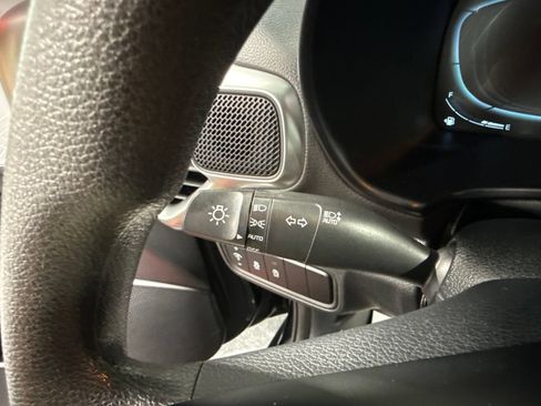 Used 2024 Kia Soul LX w/ Option Group 015 FWD image 36