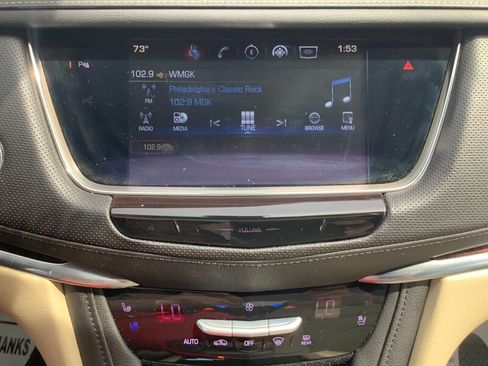 Used 2017 Cadillac XT5 Premium Luxury AWD/4WD image 19