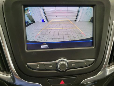 Used 2020 Chevrolet Equinox LT AWD/4WD image 15