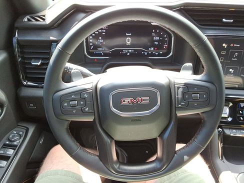 Certified 2025 GMC Sierra 1500 AT4 w/ AT4 Premium Package AWD/4WD image 28