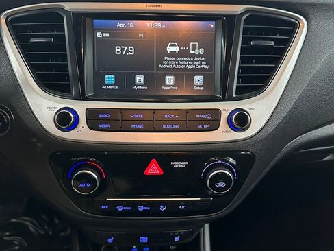 Used 2022 Hyundai Accent Limited image 20