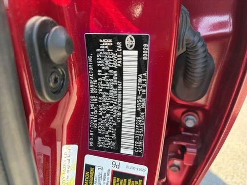 Used 2017 Toyota Camry LE image 33