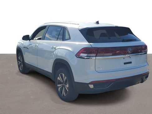 New 2026 Volkswagen Atlas Cross Sport SE FWD image 3