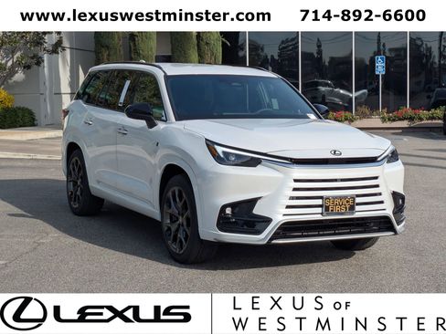 New 2026 Lexus TX 500h AWD image 3