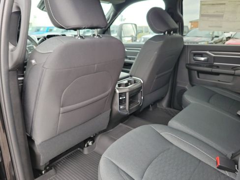 New 2026 RAM 2500 Big Horn AWD/4WD image 19