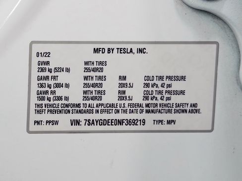 Used 2022 Tesla Model Y Long Range AWD/4WD image 28