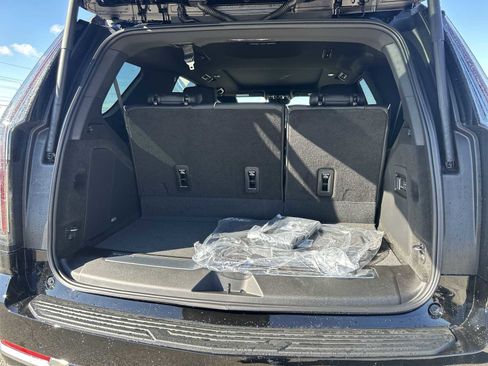 New 2026 Cadillac Escalade Luxury image 26