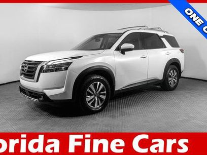 Used 2022 Nissan Pathfinder SL