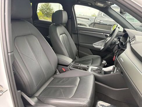 Used 2025 Audi Q3 2.0T Premium AWD/4WD image 32