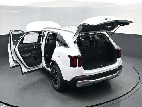 New 2026 Kia Sorento S image 15