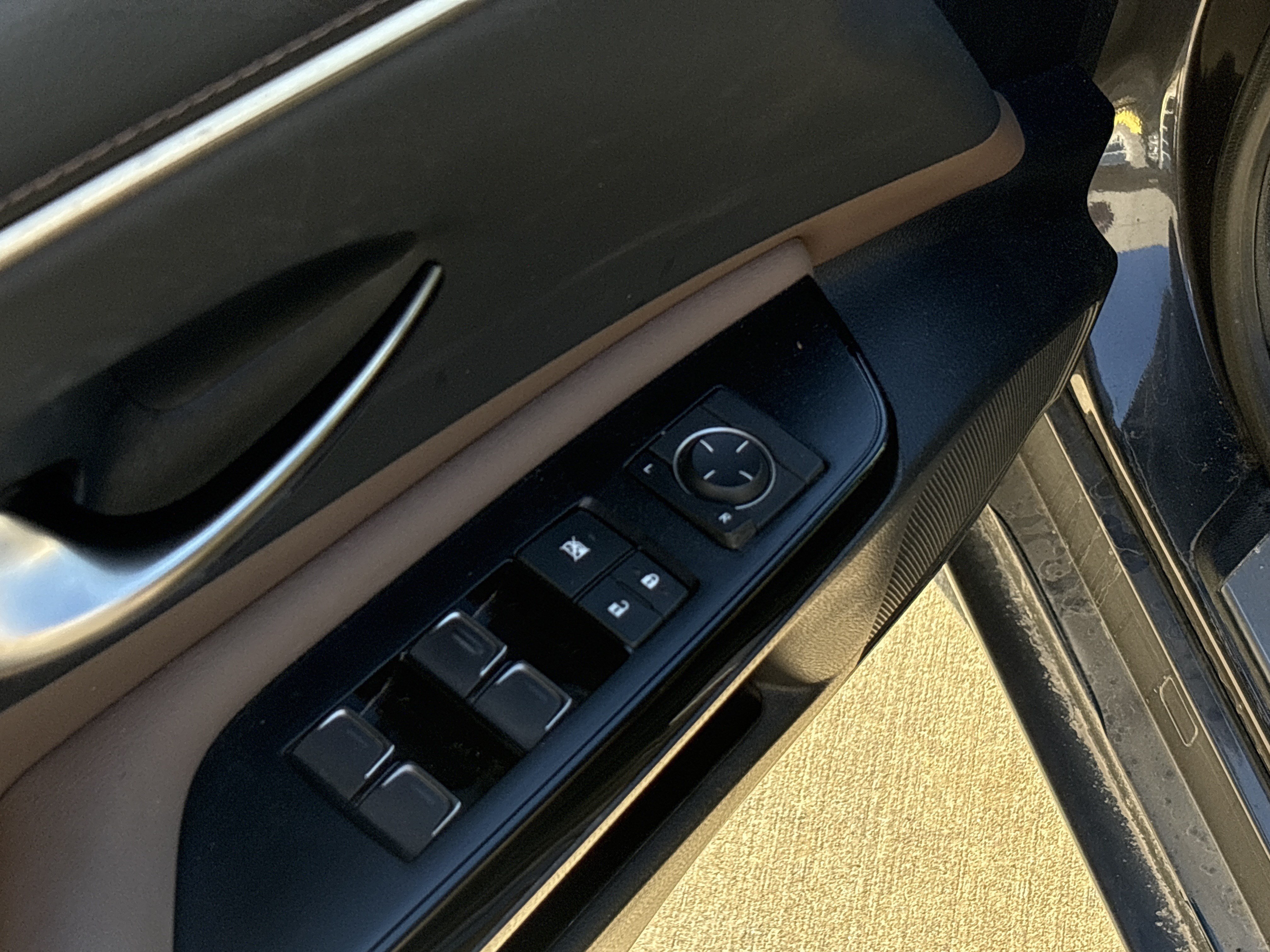 Used 2022 Lexus ES 300h FWD image 15