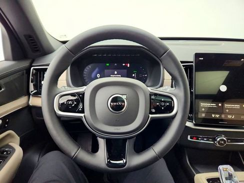 New 2026 Volvo XC90 T8 Plus w/ Protection Package Premier image 21