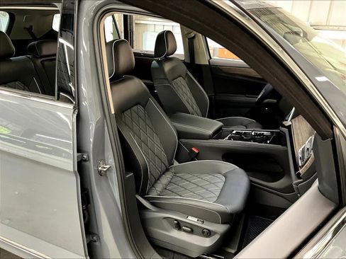 New 2026 Volkswagen Atlas SEL Premium R-Line AWD/4WD image 12