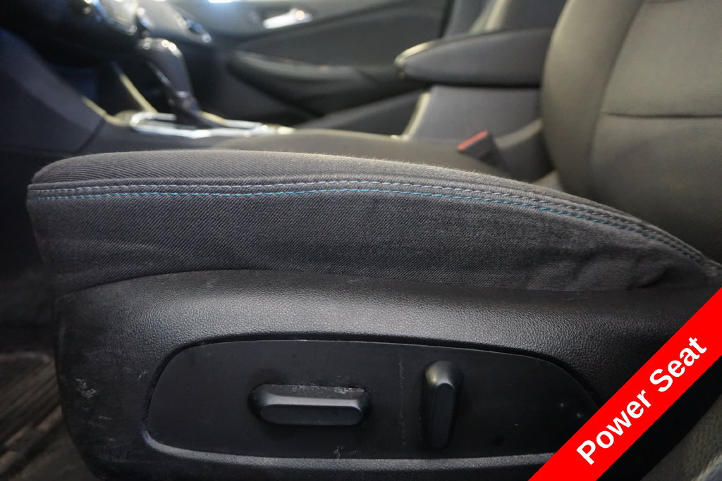 Used 2018 Chevrolet Cruze LT w/ Convenience Package FWD image 6