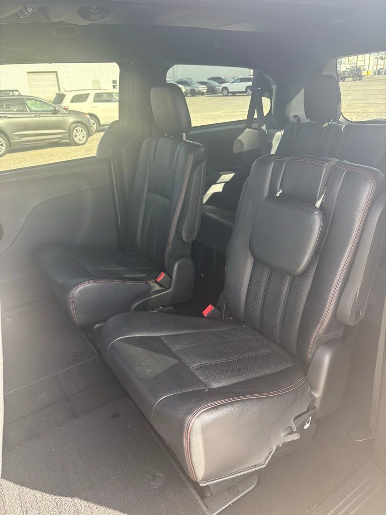 Used 2019 Dodge Grand Caravan GT FWD image 6