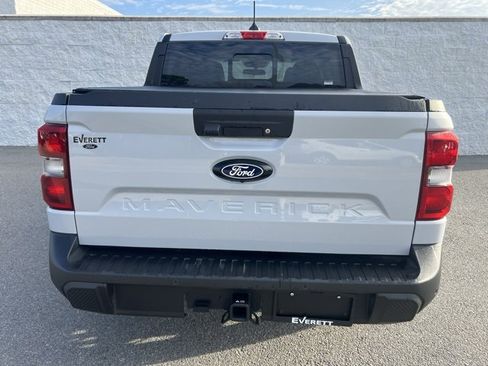 Certified 2025 Ford Maverick Lariat image 3