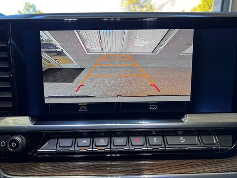 Used 2023 Chevrolet Silverado 1500 LT Trail Boss w/ Protection Package image 33