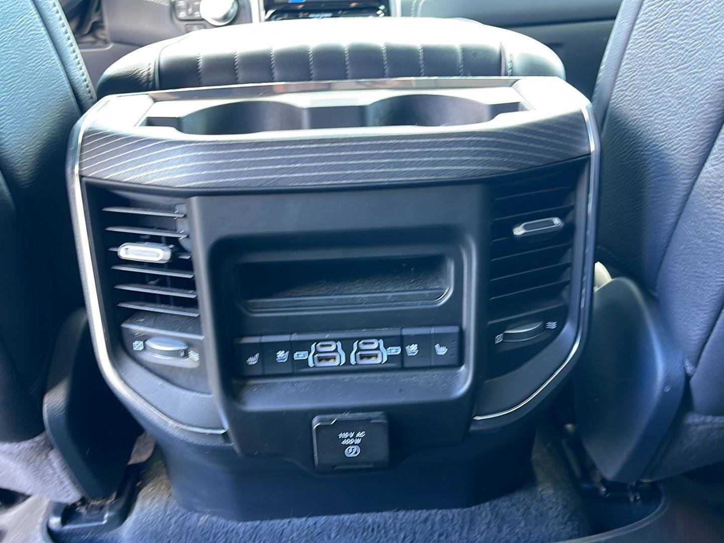 Used 2024 RAM 1500 Limited AWD/4WD image 34