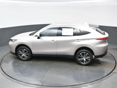 Used 2024 Toyota Venza LE image 37