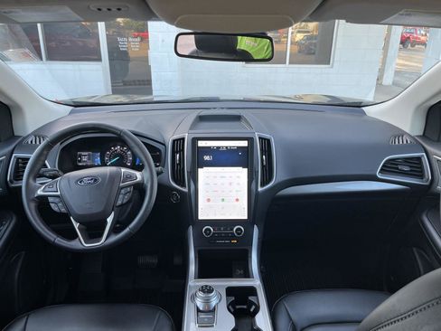Used 2024 Ford Edge SEL w/ Convenience Package image 16