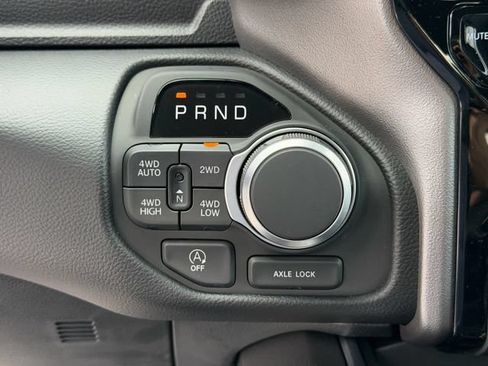 New 2026 RAM 1500 Big Horn AWD/4WD image 18