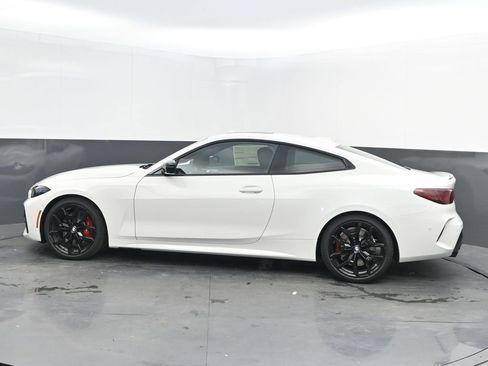 New 2026 BMW 430i Coupe w/ M Sport Package image 4