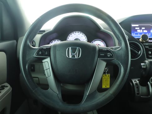 Used 2015 Honda Pilot LX image 17