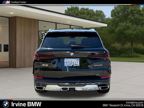 Used 2026 BMW X5 sDrive40i w/ Premium Package image 10