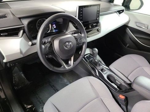 Used 2020 Toyota Corolla SE FWD image 23