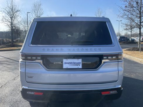 Used 2024 Jeep Grand Wagoneer Series I w/ Flexible Seating Group image 8