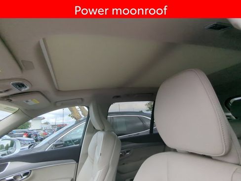 Used 2022 Volvo XC90 T5 Momentum AWD/4WD image 7