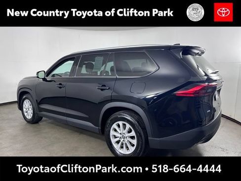 Used 2024 Toyota Grand Highlander AWD image 5