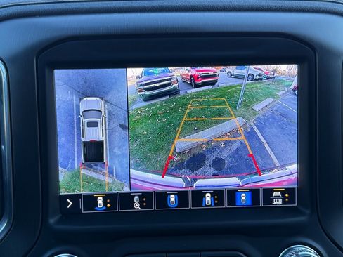 Used 2021 GMC Sierra 1500 AT4 w/ AT4 Premium Package image 32