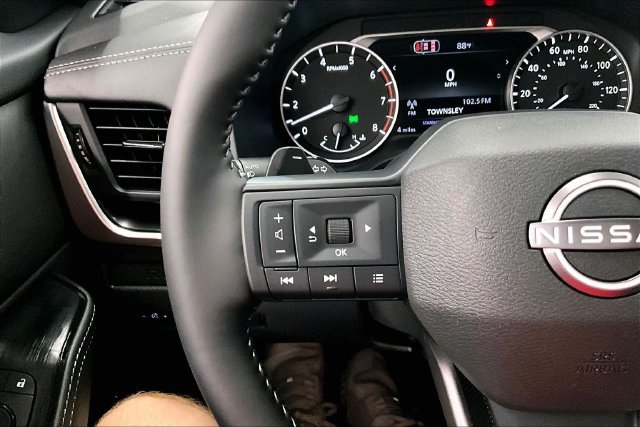 New 2027 Nissan Rogue SV FWD image 24