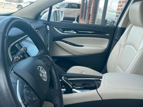 Used 2020 Buick Enclave Premium image 10