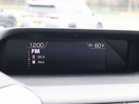 Used 2022 Subaru Ascent Limited w/ Technology Package image 36