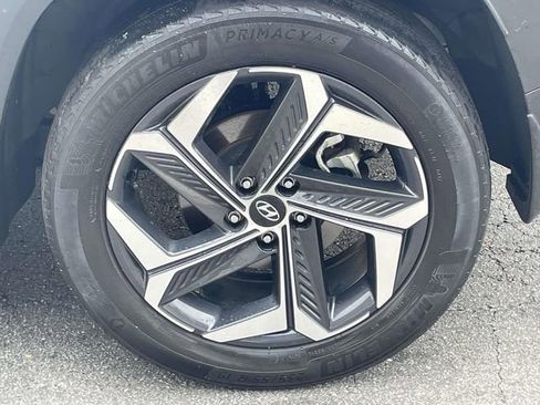 Certified 2024 Hyundai Tucson Limited AWD/4WD image 8