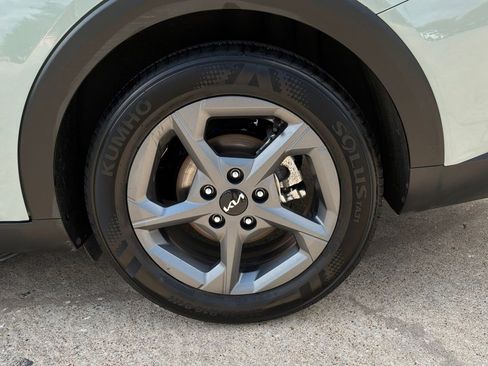 Used 2025 Kia K4 FWD image 8