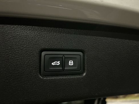 Used 2022 Audi SQ5 Premium Plus image 18