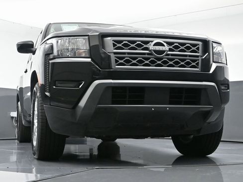 Used 2023 Nissan Frontier SV w/ Tow Package image 44