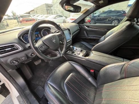 Used 2017 Maserati Ghibli RWD image 9