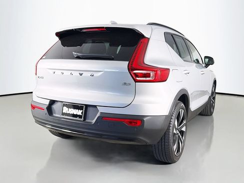Certified 2023 Volvo XC40 B5 Ultimate w/ Protection Package Premier AWD/4WD image 7
