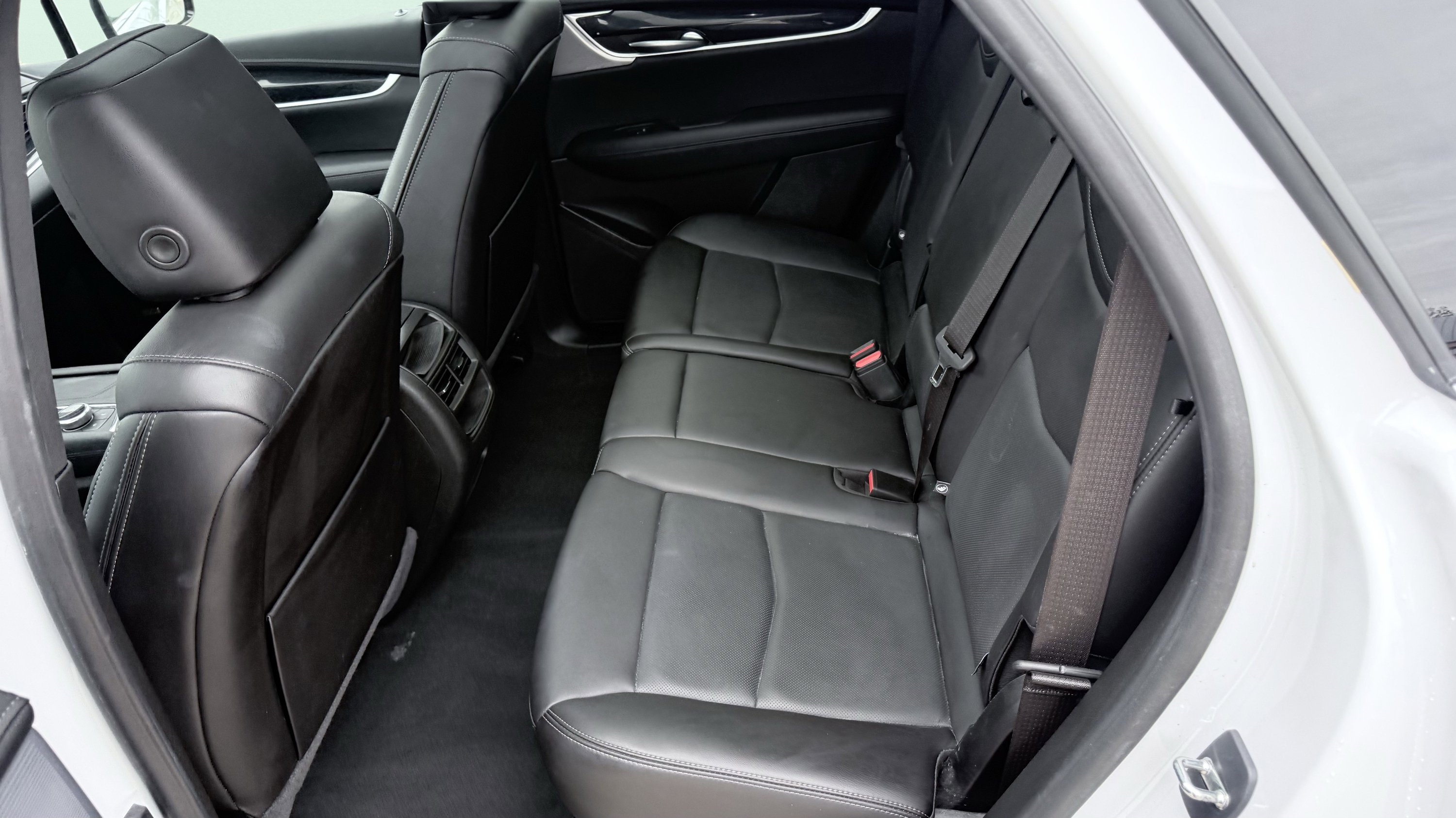 Used 2024 Cadillac XT5 Premium Luxury FWD image 36
