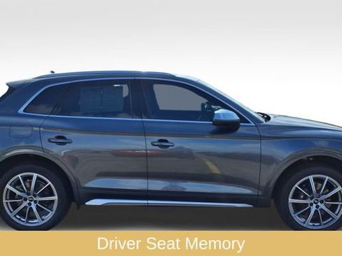 Used 2022 Audi SQ5 Premium w/ Convenience Package image 6